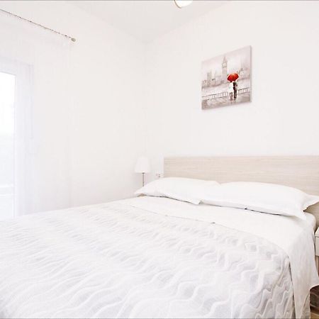 Apartmant Milan โตรกีร์ ภายนอก รูปภาพ